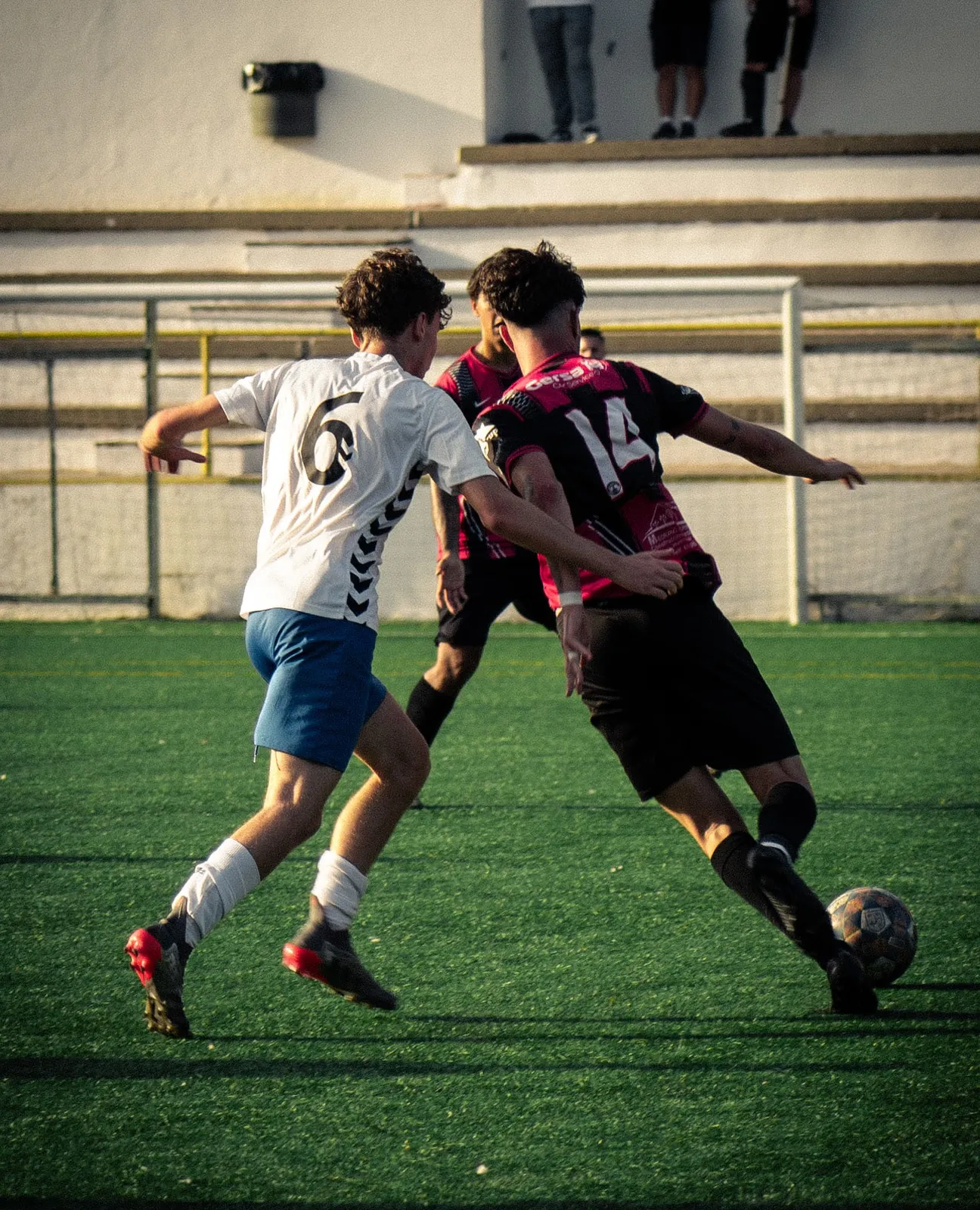 DEPORTES — CAT0665