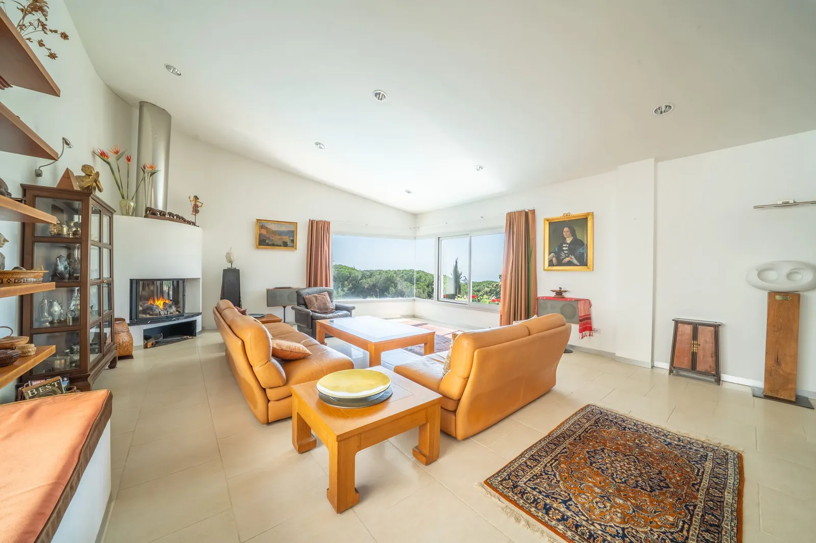 INMOBILIARIAS — RAW03942 HDR