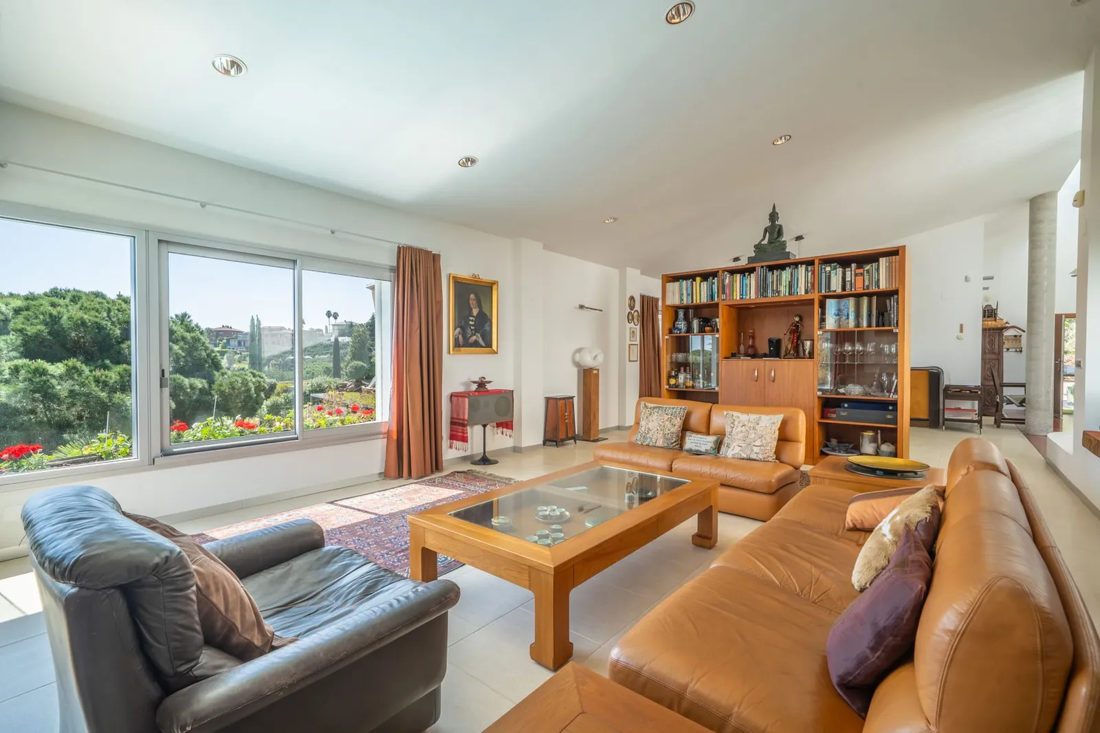 INMOBILIARIAS — RAW03963 HDR