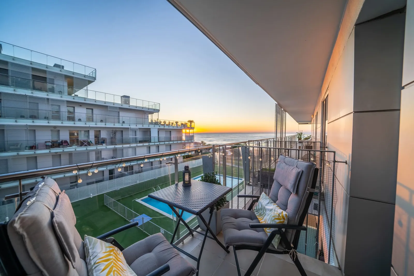 INMOBILIARIAS — RAW4887 HDR