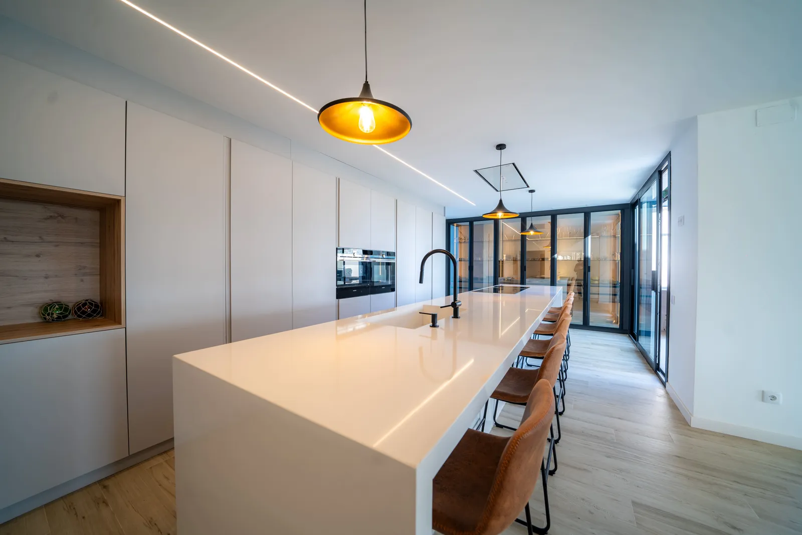 INMOBILIARIAS — RAW8326 HDR